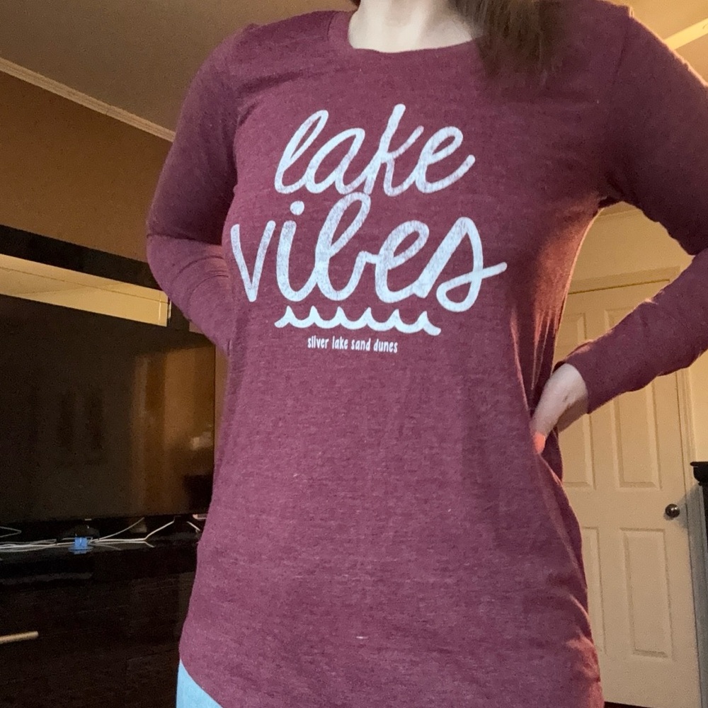 Blue 84 Maroon 'Lake Vibes' Long Sleeve Tee